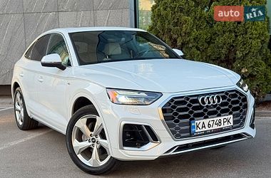Внедорожник / Кроссовер Audi Q5 2021 в Киеве