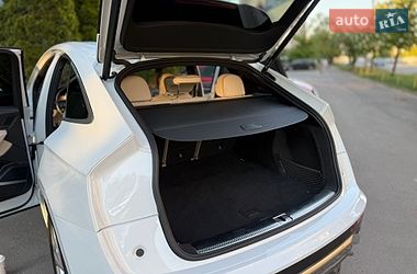 Внедорожник / Кроссовер Audi Q5 2021 в Киеве