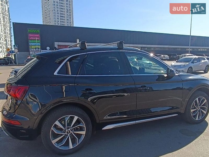 Внедорожник / Кроссовер Audi Q5 2021 в Киеве