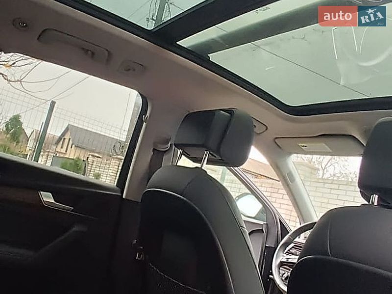 Внедорожник / Кроссовер Audi Q5 2021 в Киеве