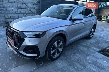 Позашляховик / Кросовер Audi Q5 2024 в Києві