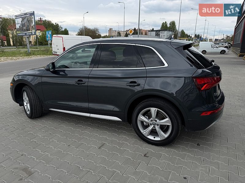 Внедорожник / Кроссовер Audi Q5 2019 в Тернополе