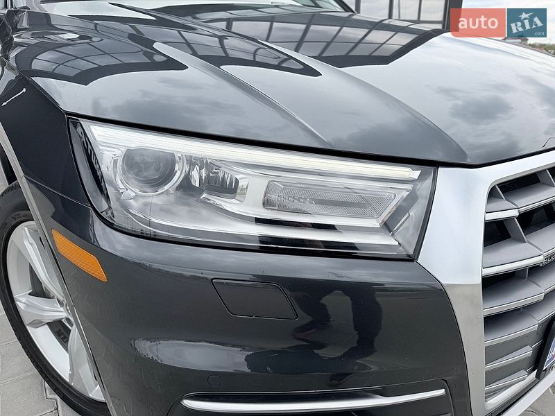 Внедорожник / Кроссовер Audi Q5 2019 в Тернополе