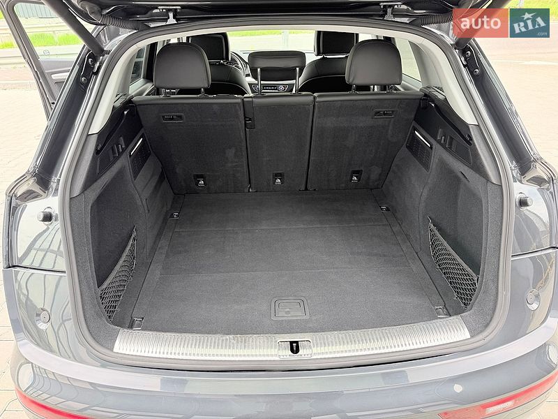 Внедорожник / Кроссовер Audi Q5 2019 в Тернополе