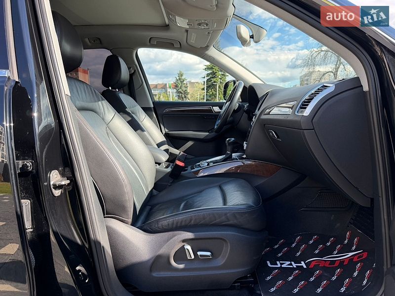 Внедорожник / Кроссовер Audi Q5 2015 в Ужгороде