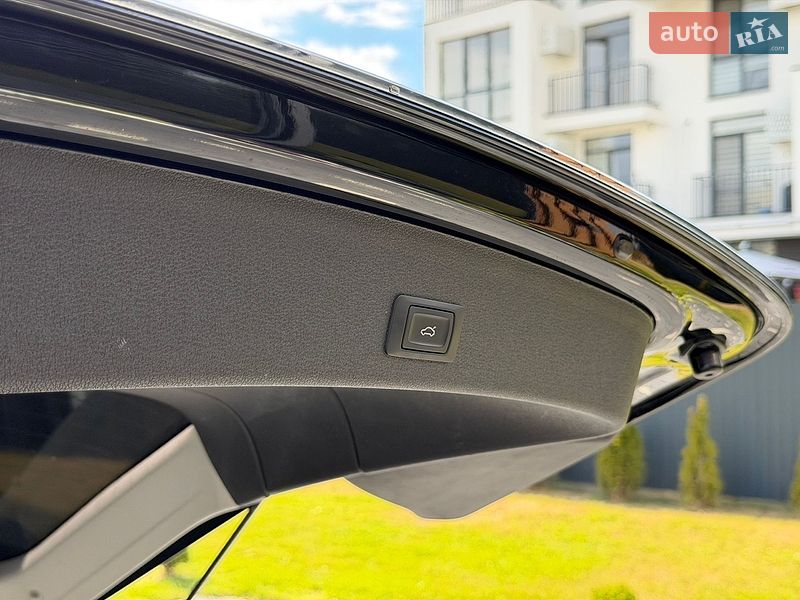Внедорожник / Кроссовер Audi Q5 2015 в Ужгороде