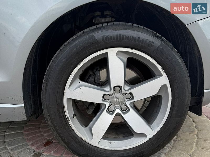 Внедорожник / Кроссовер Audi Q5 2011 в Харькове