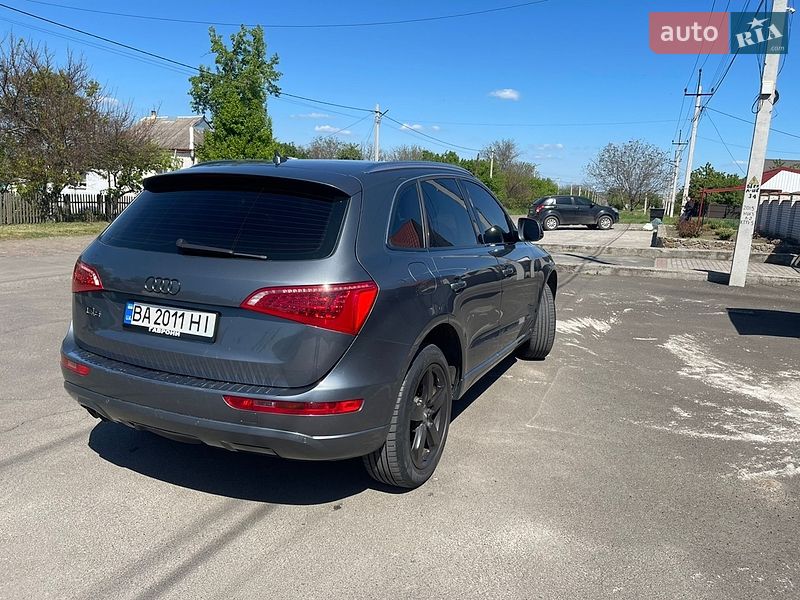 Позашляховик / Кросовер Audi Q5 2011 в Новоархангельську
