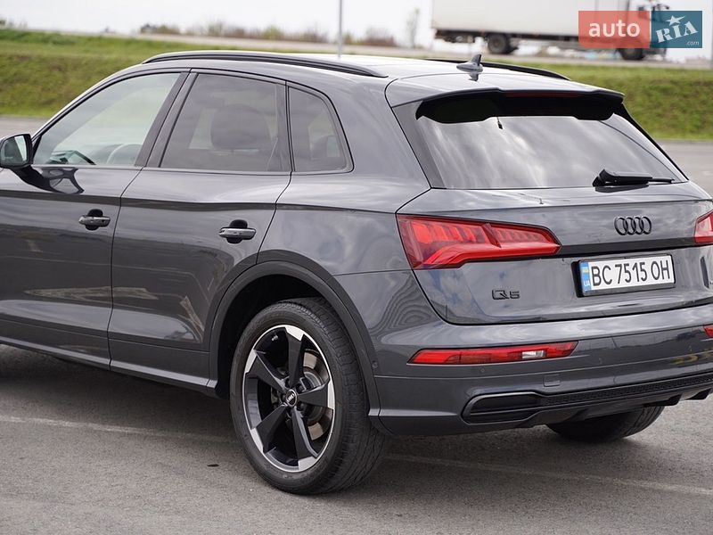 Позашляховик / Кросовер Audi Q5 2018 в Львові