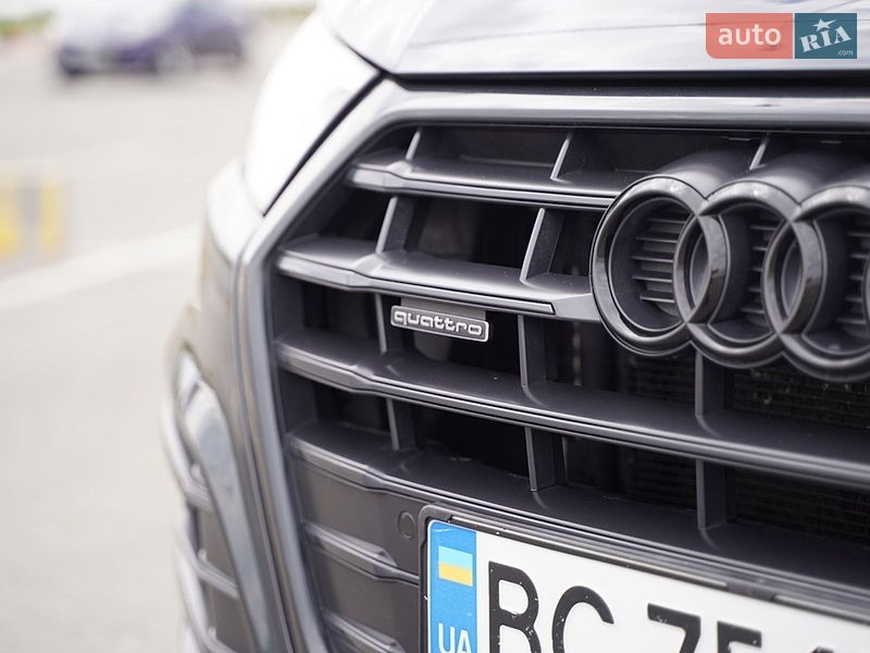 Позашляховик / Кросовер Audi Q5 2018 в Львові