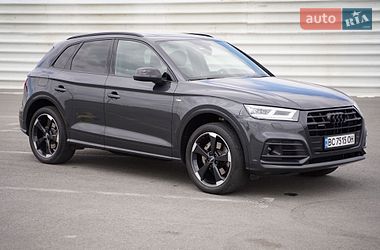 Позашляховик / Кросовер Audi Q5 2018 в Львові