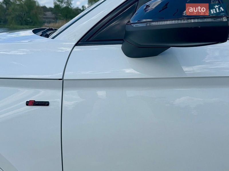 Позашляховик / Кросовер Audi Q5 2018 в Балті