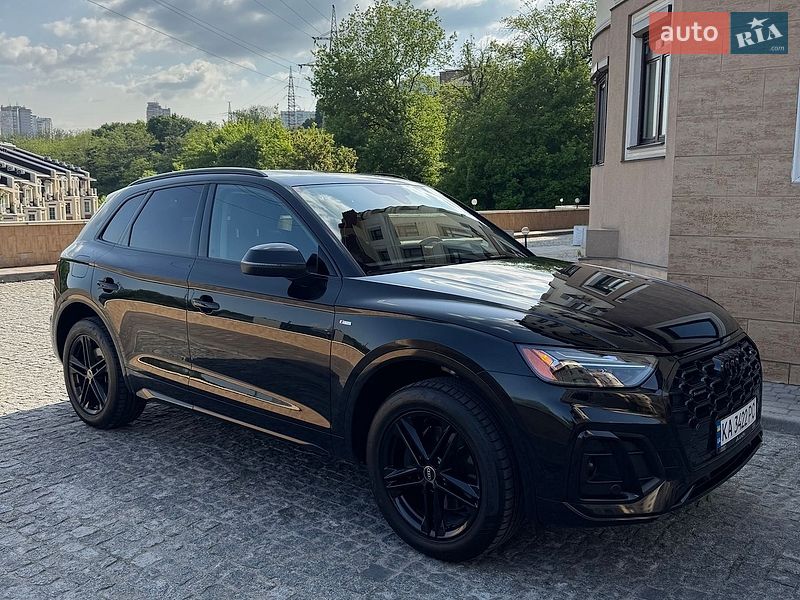 Внедорожник / Кроссовер Audi Q5 2023 в Киеве