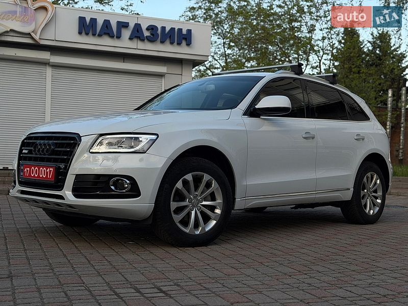Позашляховик / Кросовер Audi Q5 2017 в Лубнах