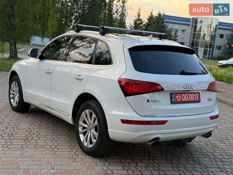 Позашляховик / Кросовер Audi Q5 2017 в Лубнах