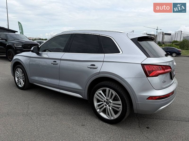 Позашляховик / Кросовер Audi Q5 2018 в Кривому Розі