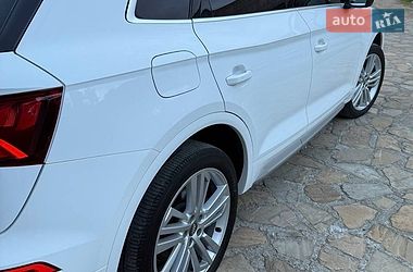 Внедорожник / Кроссовер Audi Q5 2018 в Надворной