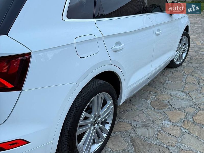 Внедорожник / Кроссовер Audi Q5 2018 в Надворной
