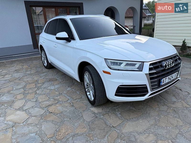 Внедорожник / Кроссовер Audi Q5 2018 в Надворной