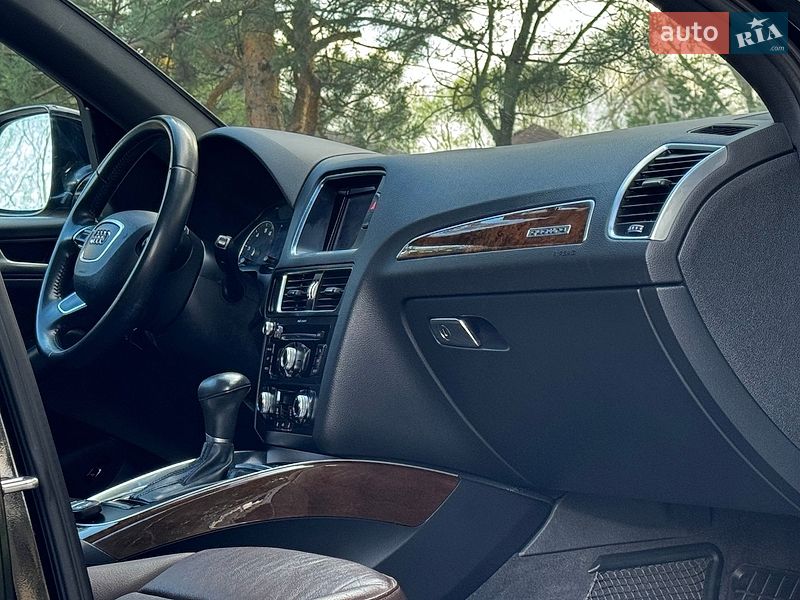 Позашляховик / Кросовер Audi Q5 2015 в Дрогобичі