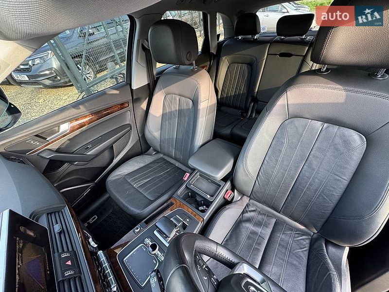 Позашляховик / Кросовер Audi Q5 2018 в Стрию