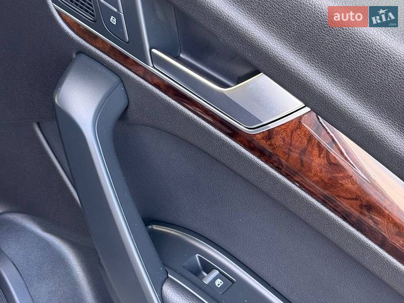Позашляховик / Кросовер Audi Q5 2018 в Стрию