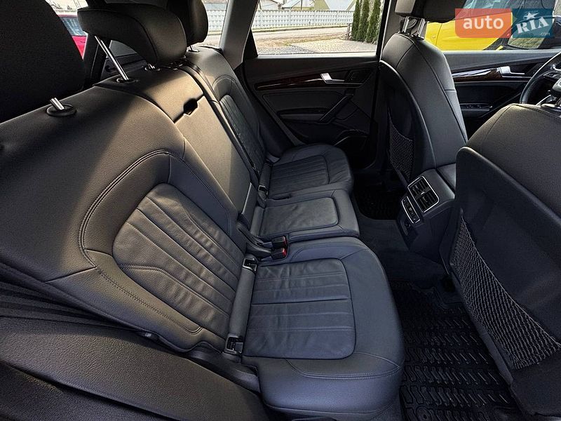 Позашляховик / Кросовер Audi Q5 2018 в Стрию