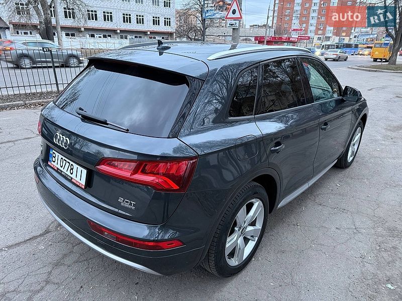 Позашляховик / Кросовер Audi Q5 2017 в Полтаві