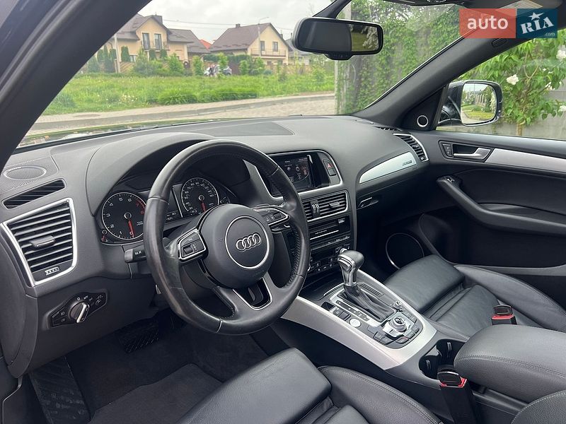 Внедорожник / Кроссовер Audi Q5 2016 в Ровно