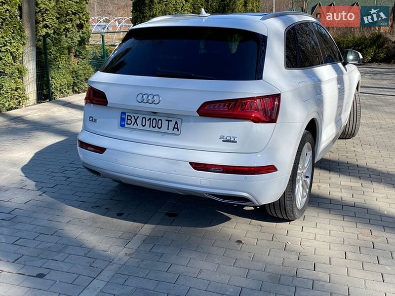 Внедорожник / Кроссовер Audi Q5 2017 в Шепетовке