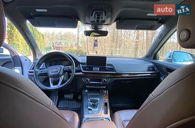 Внедорожник / Кроссовер Audi Q5 2017 в Шепетовке