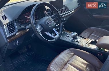 Внедорожник / Кроссовер Audi Q5 2017 в Шепетовке