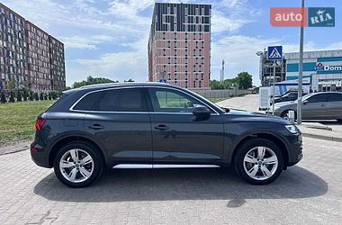 Позашляховик / Кросовер Audi Q5 2018 в Києві