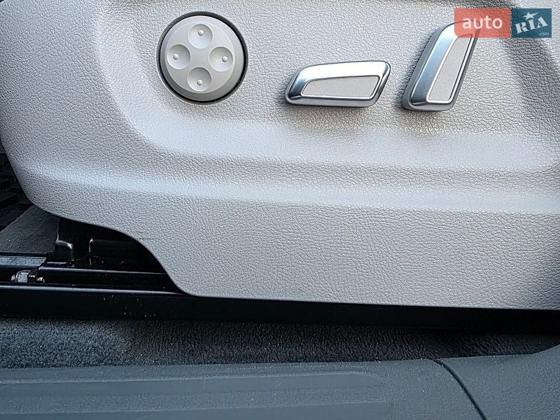 Внедорожник / Кроссовер Audi Q5 2015 в Киеве