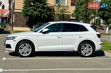 Внедорожник / Кроссовер Audi Q5 2018 в Киеве