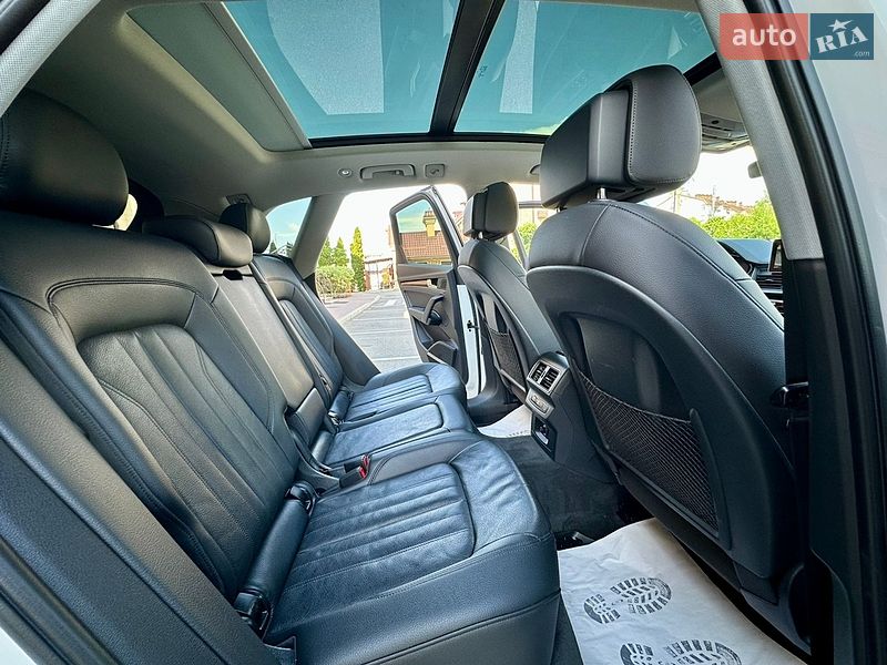 Внедорожник / Кроссовер Audi Q5 2018 в Киеве