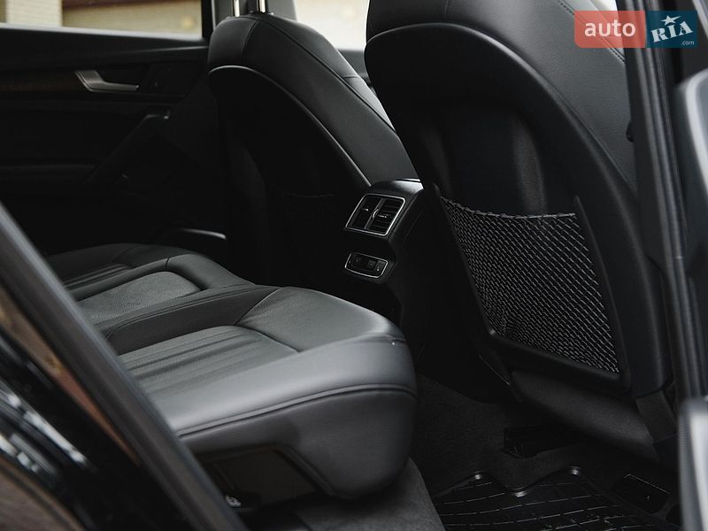 Внедорожник / Кроссовер Audi Q5 2019 в Тернополе
