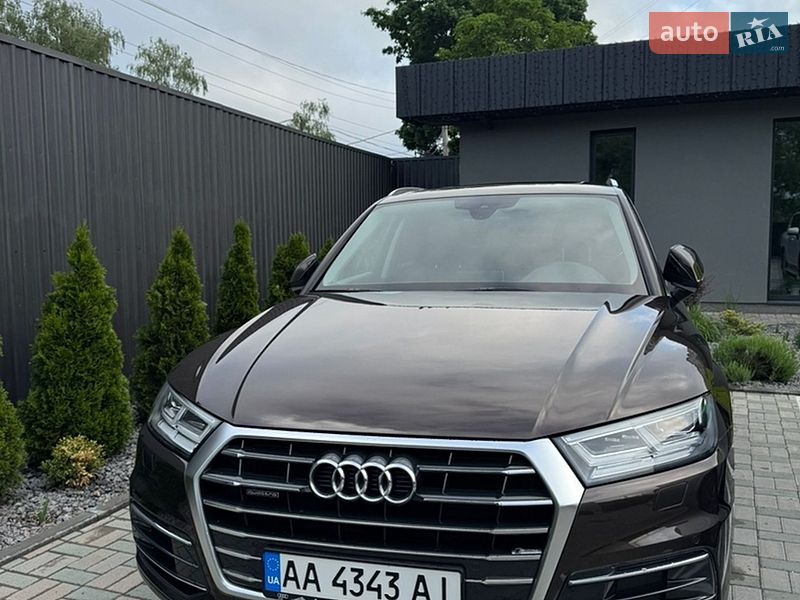 Внедорожник / Кроссовер Audi Q5 2017 в Хмельницком