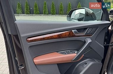 Внедорожник / Кроссовер Audi Q5 2017 в Хмельницком