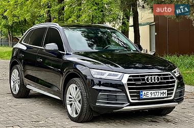Внедорожник / Кроссовер Audi Q5 2018 в Днепре