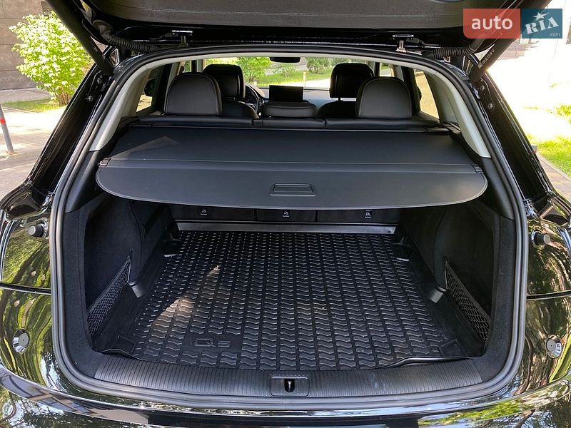 Позашляховик / Кросовер Audi Q5 2023 в Києві