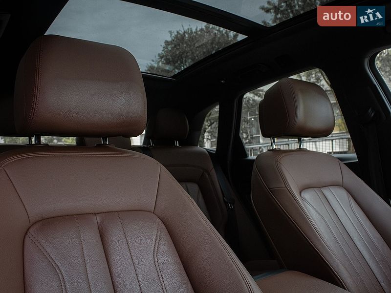 Позашляховик / Кросовер Audi Q5 2018 в Києві