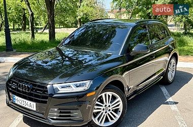 Позашляховик / Кросовер Audi Q5 2019 в Одесі