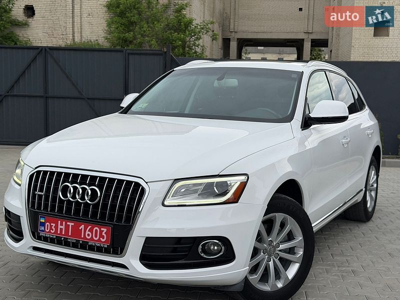 Позашляховик / Кросовер Audi Q5 2015 в Дубні
