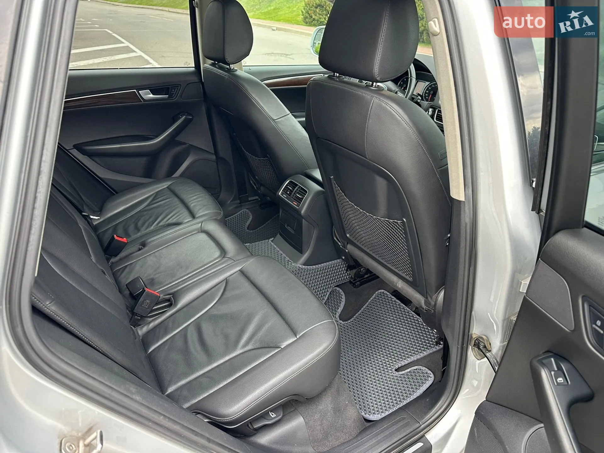 Audi Q5 2010 VIN WA1LKAFP5AA088406 фото оголошення 23 з 42