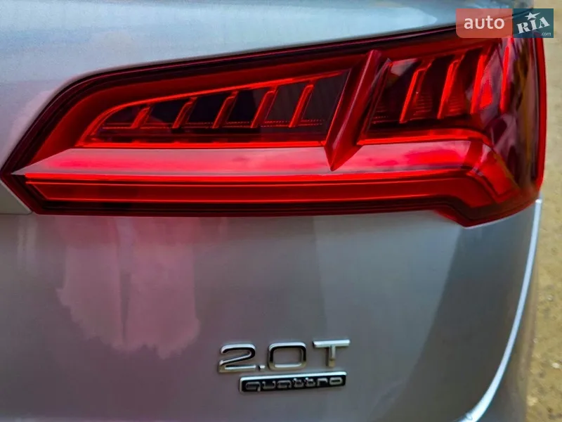 Audi Q5 2018 VIN WA1ANAFY0J2207500 фото оголошення 15 з 82