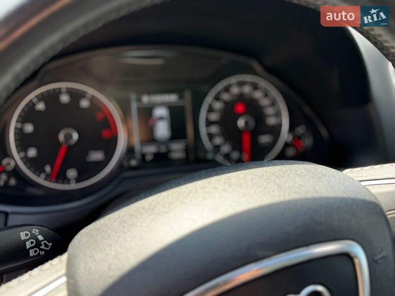 Позашляховик / Кросовер Audi Q5 2014 в Києві