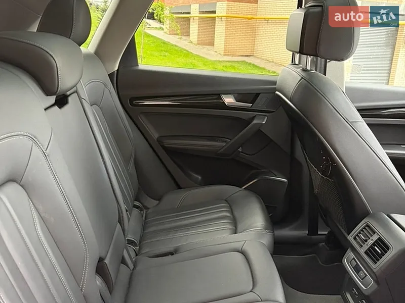 Audi Q5 2021 VIN WA1BAAFY3M2105175 фото оголошення 7 з 65