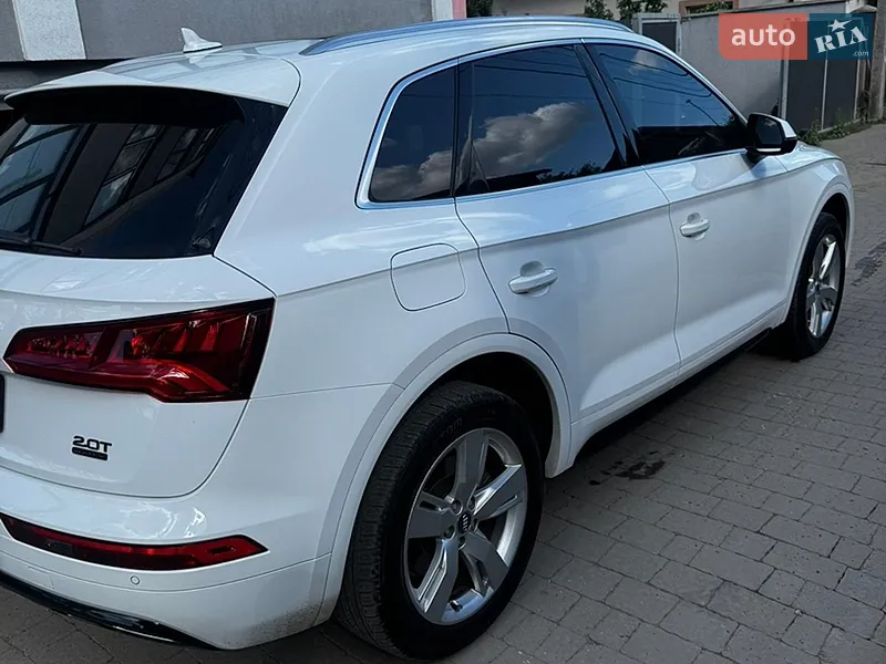Audi Q5 2018 VIN WA1BNAFYXJ2210036 фото оголошення 8 з 93