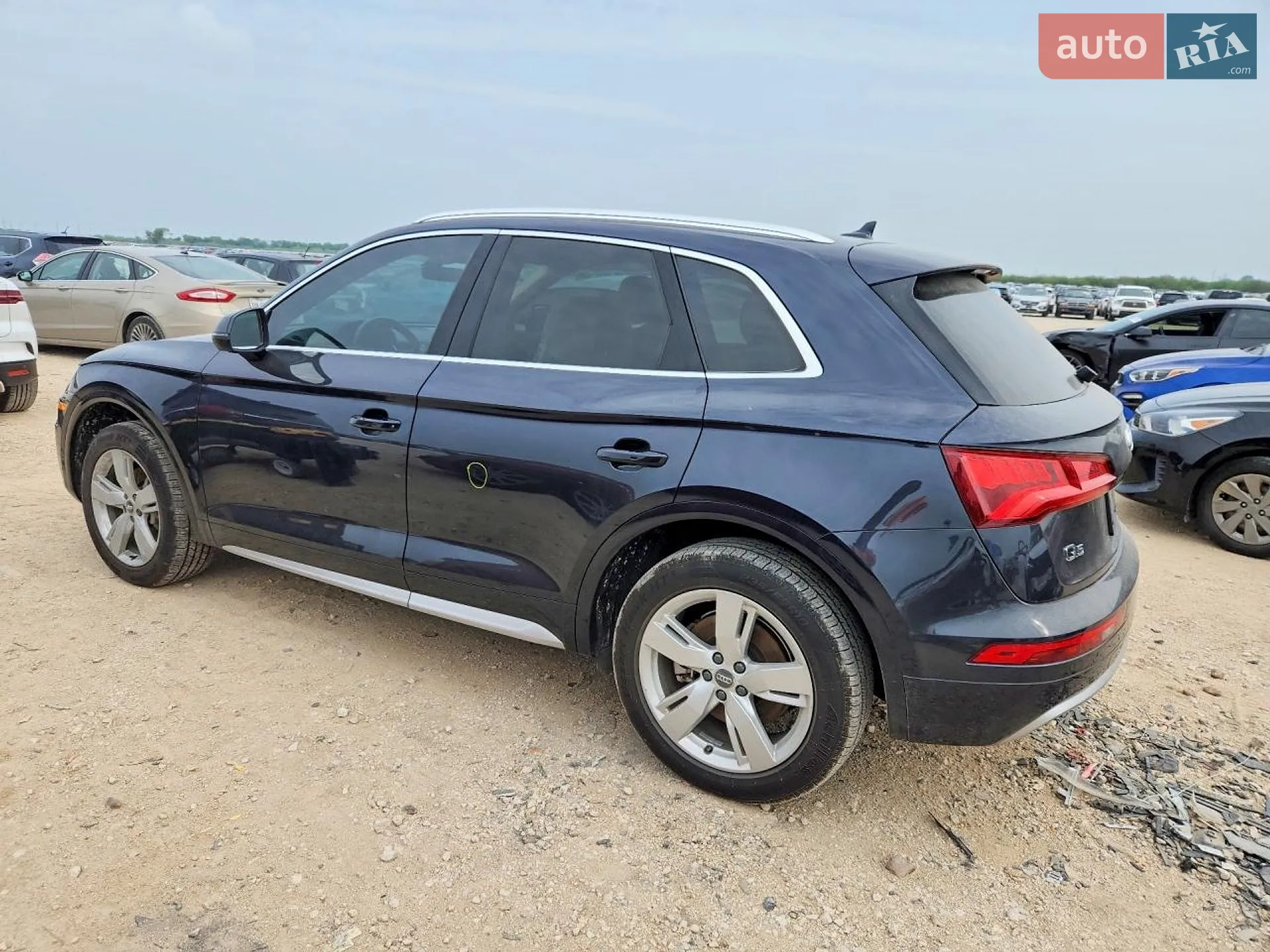 Audi Q5 2019 VIN WA1BNAFY0K2023650 фото оголошення 2 з 5